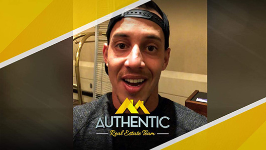 Jogador Rodriguinho indica a Authentic